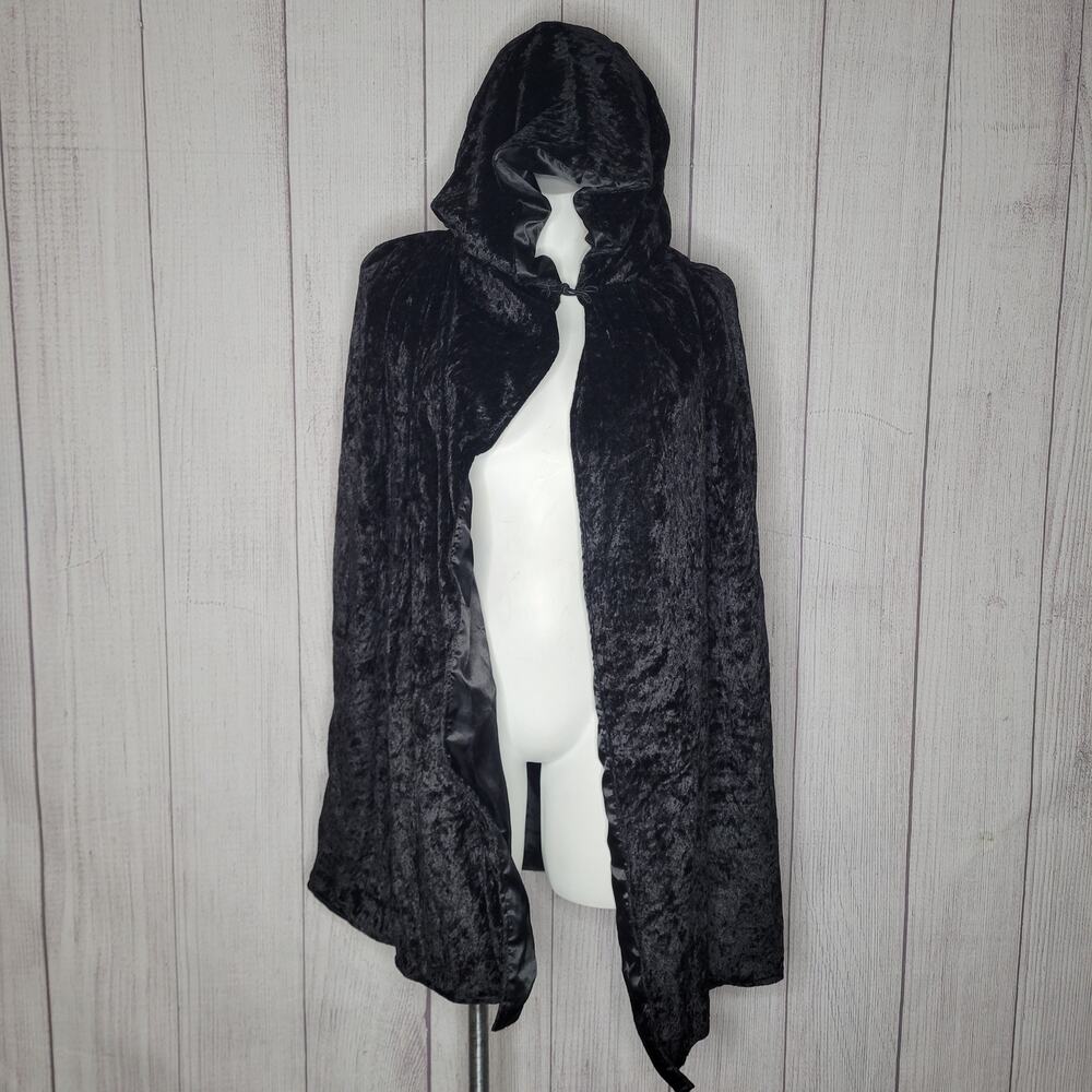 Chasing Fireflies Wishcraft Black Velvet Hooded Cape Heart One Size Fits Most